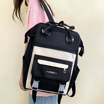 iskolatáska hátizsák, nylon anyagból, cipzáras részlettel, belső rekeszekkel