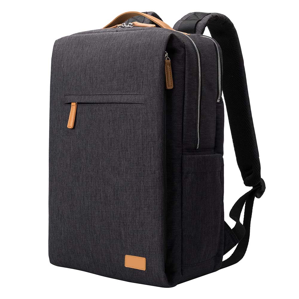 fekete unisex laptop hátizsák, minimalista előlappal és barna címkével