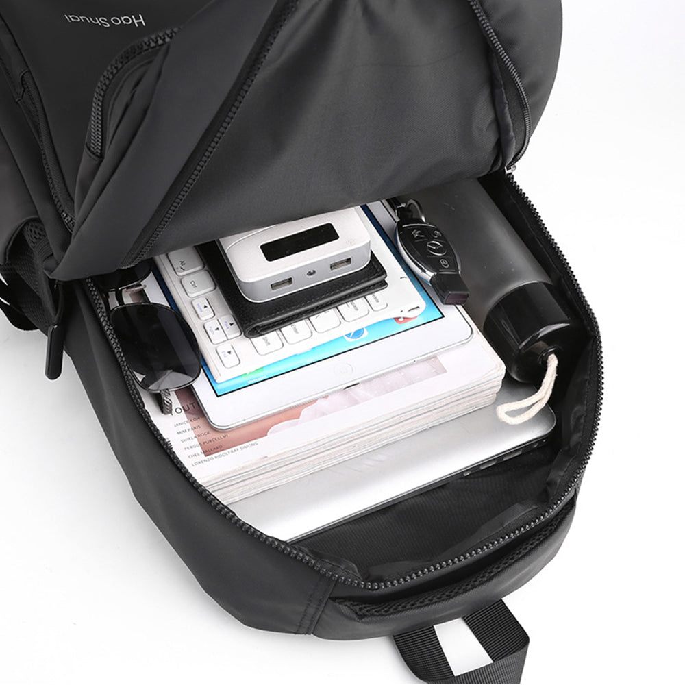laptoptáska, fekete, kompakt, poliészter anyagból, laptoprekesszel, belső rekeszekkel