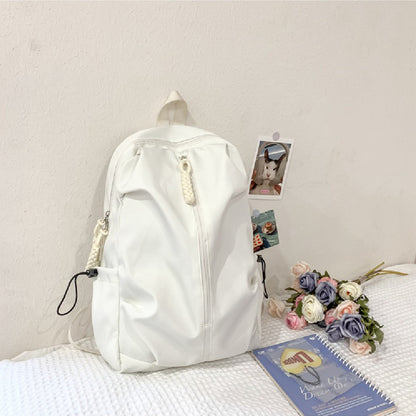 iskolatáska hátizsák, nylon anyagból, laptoprekesszel, hátoldali nézetben