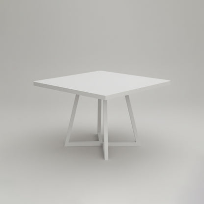modern 80 x 80 cm étkezőasztal, fehér négyzetes lappal és fehér lábakkal