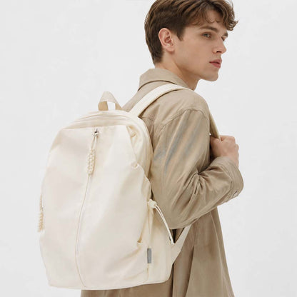 iskolatáska hátizsák, nylon anyagból, laptoprekesszel, használati nézetben, 4119-a7e4 modell