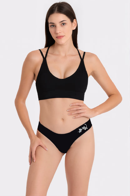 fekete mintás női tanga, 6 részes pamut szett, modellen