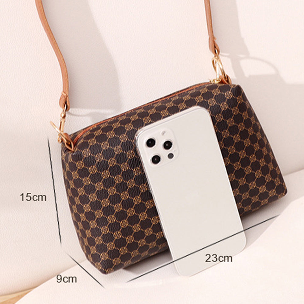 barna kockás mini női válltáska méretábrán 23 x 15 x 9 cm telefon mellett